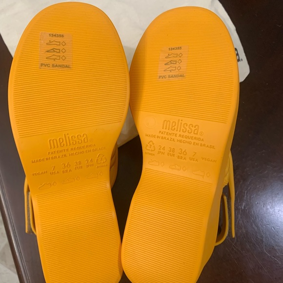 Melissa Sand + Salinas Wedge - Picture 2 of 3